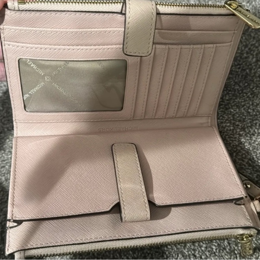 Michael Kors Jet Set Ballet (Pink) Double Zip Wallet NWOT - Picture 3 of 5